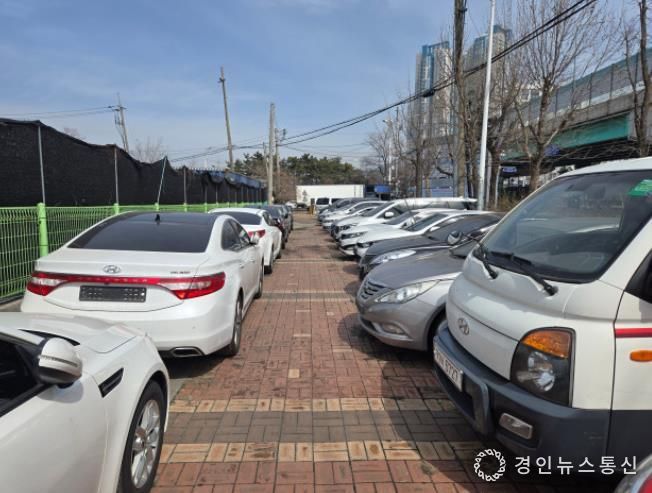 불법 주차 무판 차량 근절 나선 인천 중구, 계도·단속 강화-단속 전